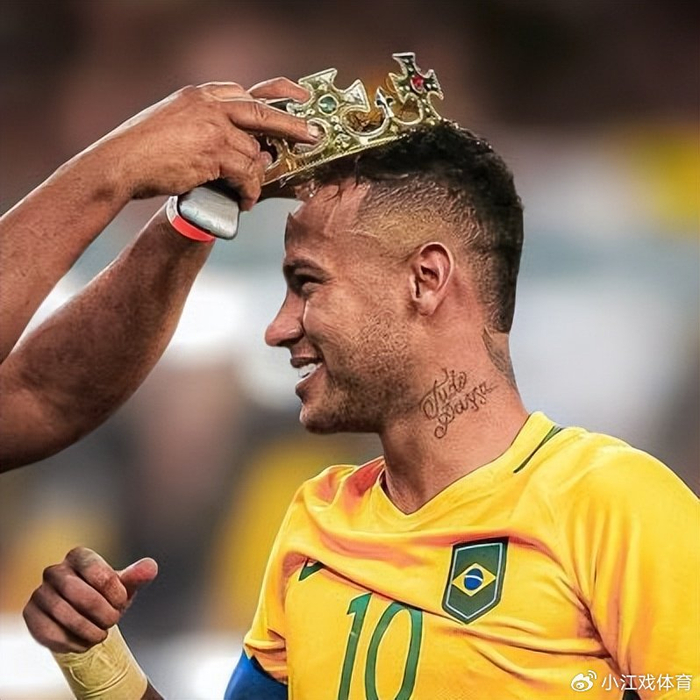 英超名宿争议内马尔巅峰期与职业成就