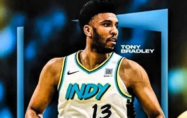 湖人伤病潮冲击季后赛布局 阵容调整成关键考验