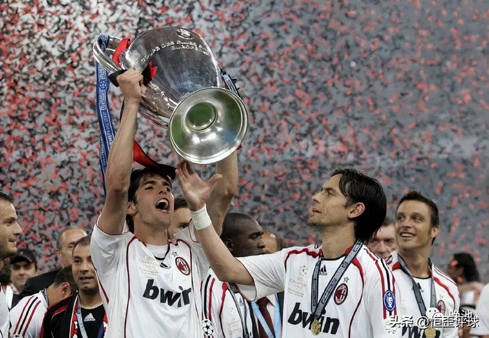 莱万或加盟米兰 成为意甲养老院新成员