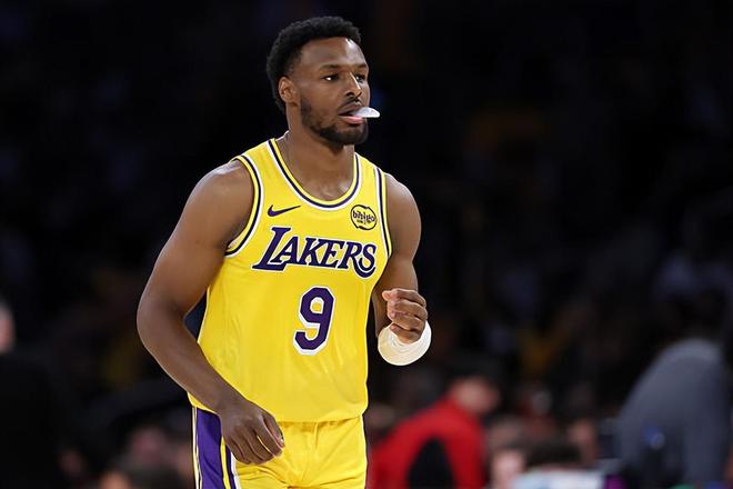 湖人主场力克火箭 首战奠定系列赛优势 布朗尼表