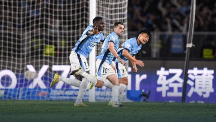 大连英博客场1-0绝杀辽宁铁人 斯坦丘世界波定乾