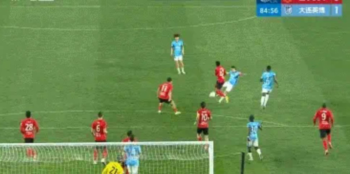 大连英博客场1-0绝杀辽宁铁人 斯坦丘世界波定乾